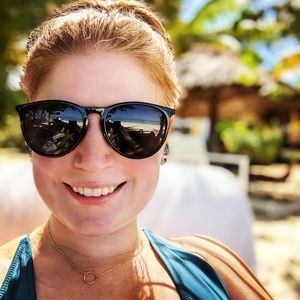 Meet your Posher, Christen